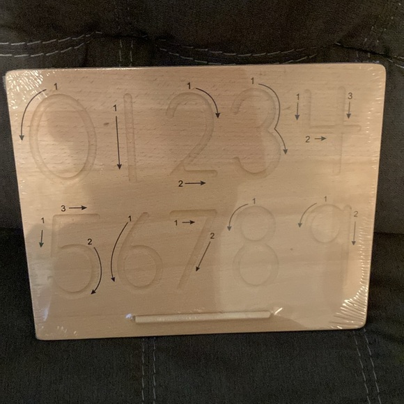 My First Learn To Write Wood Double Sided Number & Shape Tracing Board & Stylus - Picture 15 of 16